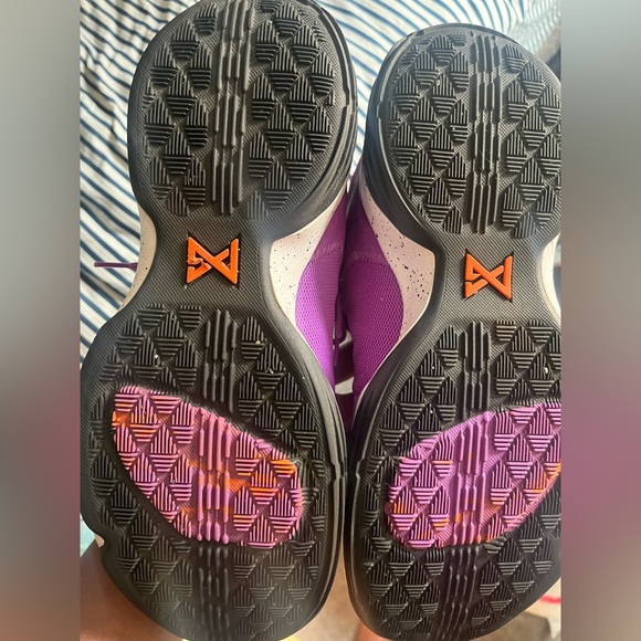 Pg1 violets - Picture 8 of 8